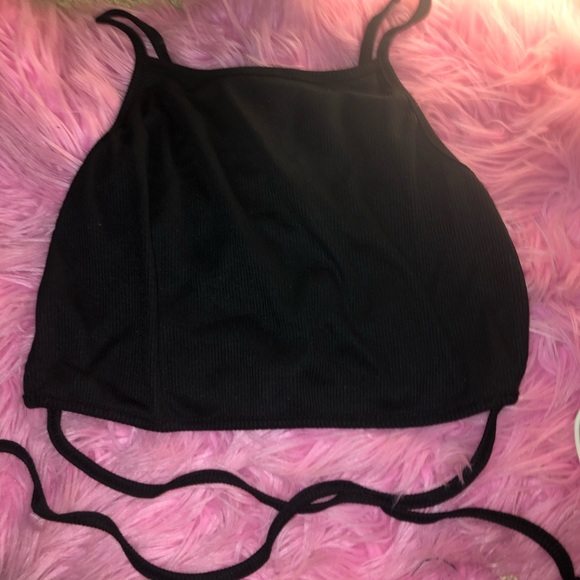 Brand New! Baddie Criss-Cross Crop Top😍 - Picture 4 of 6